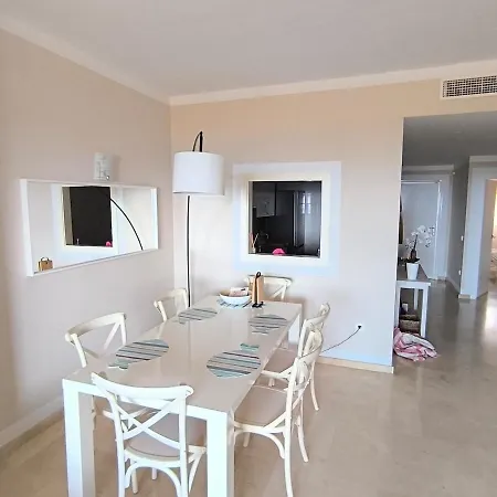 Casa Rockbay Sea View Apartment